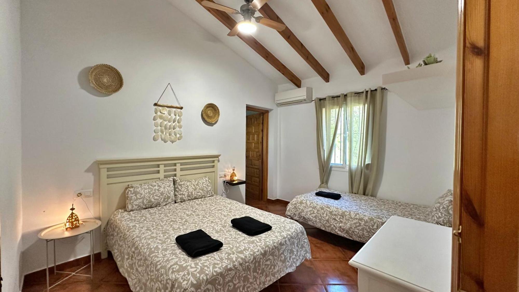 Villa Barbara Piscina Vallada Con Barbacoa By Andaraholidays Málaga Buitenkant foto